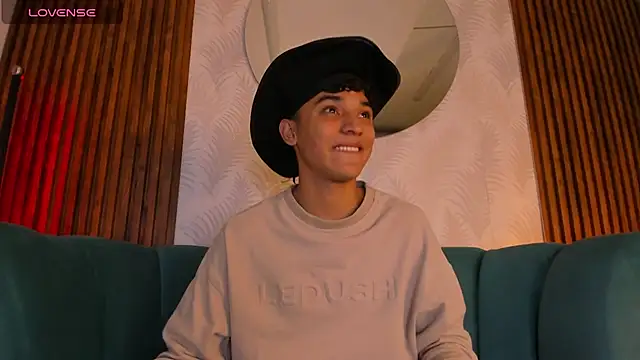 Austin Cardieff online show from January 31, 6:46 am