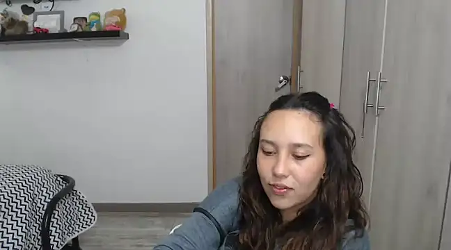 Skarlet Adams28 online show from January 10, 10:57 pm