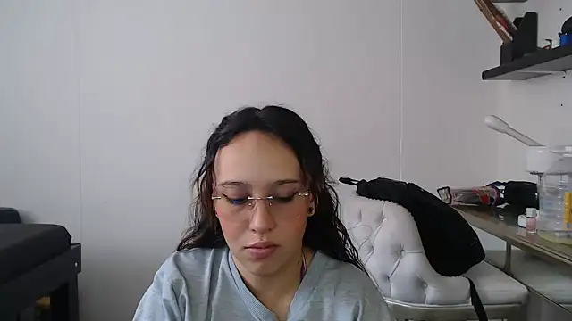 Skarlet Adams28 online show from February 5, 2:26 pm