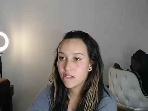 Skarlet Adams28 online show from March 13, 12:48 am