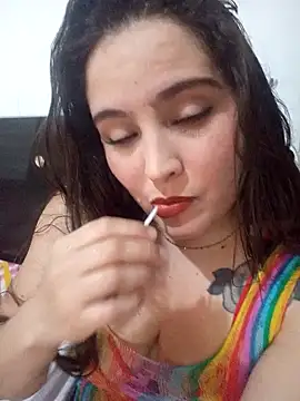 Snapshot of Soffia-Lyn chatting on December 14, 4:45 am Soffia-Lyn online show from December 14, 4:45 am