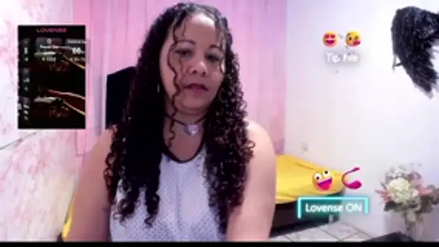 Snapshot of Brunette_sasha chatting on November 26, 7:15 pm Brunette sasha online show from November 26, 7:15 pm