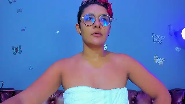 Kaira mosse online show from April 28, 11:59 am