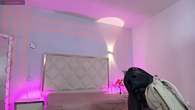 Brendda tay online show from February 14, 3:25 am