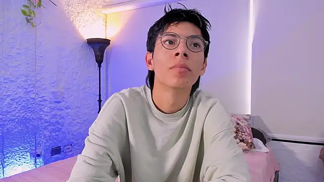 Snapshot of alexandersawyer chatting on January 31, 12:07 pm alexandersawyer online show from January 31, 12:07 pm