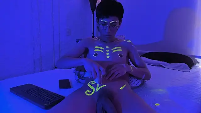 Snapshot of alexandersawyer chatting on February 1, 6:40 pm alexandersawyer online show from February 1, 6:40 pm