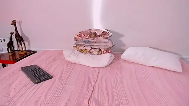 Snapshot of alexandersawyer chatting on March 13, 4:01 pm alexandersawyer online show from March 13, 4:01 pm