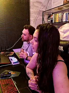 Snapshot of CoelhinhaGostosa chatting on November 27, 1:29 am CoelhinhaGostosa online show from November 27, 1:29 am