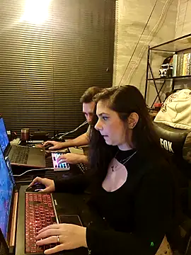 Snapshot of CoelhinhaGostosa chatting on December 4, 7:06 am CoelhinhaGostosa online show from December 4, 7:06 am