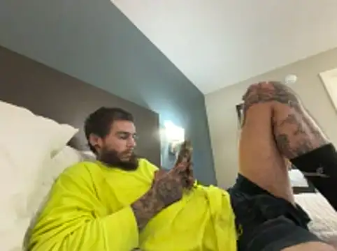 Snapshot of XMeF10 chatting on January 6, 5:33 am XMeF10 online show from January 6, 5:33 am