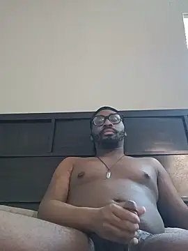 Snapshot of Hotcock100 chatting on May 18, 6:03 pm Hotcock100 online show from May 18, 6:03 pm