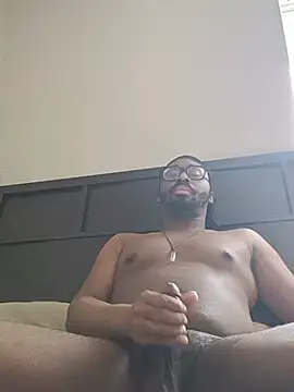 Snapshot of Hotcock100 chatting on May 20, 2:23 pm Hotcock100 online show from May 20, 2:23 pm