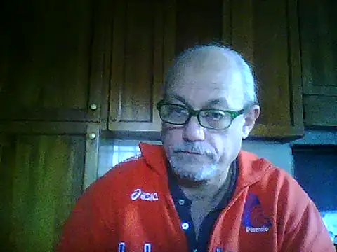 Snapshot of gianbragallini chatting on December 23, 1:24 pm gianbragallini online show from December 23, 1:24 pm