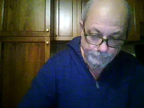 Snapshot of gianbragallini chatting on February 2, 5:37 pm gianbragallini online show from February 2, 5:37 pm