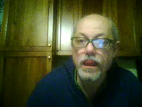 Snapshot of gianbragallini chatting on February 3, 11:15 pm gianbragallini online show from February 3, 11:15 pm