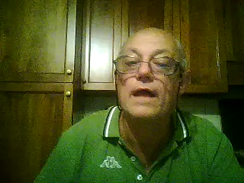 Snapshot of gianbragallini chatting on September 14, 10:09 pm gianbragallini online show from September 14, 10:09 pm