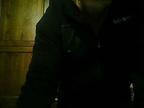 Snapshot of gianbragallini chatting on October 21, 10:21 pm gianbragallini online show from October 21, 10:21 pm