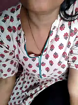 Snapshot of Shivani_Mumbai85 chatting on February 13, 3:29 am Shivani Mumbai85 online show from February 13, 3:29 am