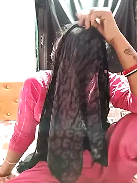 Snapshot of Shivani_Mumbai85 chatting on March 6, 3:35 pm Shivani Mumbai85 online show from March 6, 3:35 pm