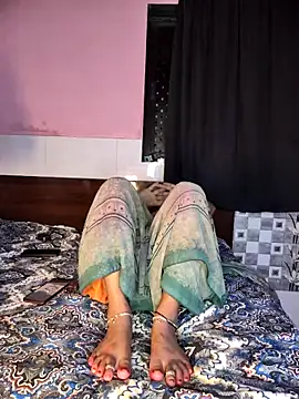 Snapshot of Shivani_Mumbai85 chatting on September 13, 5:35 pm Shivani Mumbai85 online show from September 13, 5:35 pm