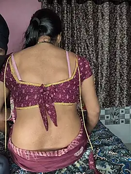 Snapshot of Shivani_Mumbai85 chatting on December 16, 5:40 pm Shivani Mumbai85 online show from December 16, 5:40 pm