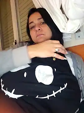 Snapshot of paulinaDiaz1 chatting on December 5, 6:15 pm paulinaDiaz1 online show from December 5, 6:15 pm