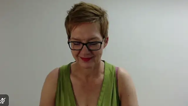 Snapshot of Sofie69Velvet chatting on May 31, 6:31 am Sofie69Velvet online show from May 31, 6:31 am