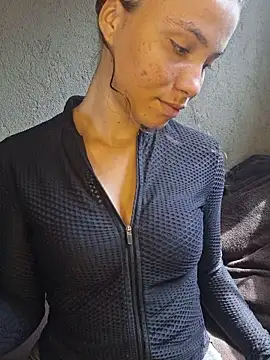 Snapshot of HelenHoltz chatting on October 28, 4:31 pm HelenHoltz online show from October 28, 4:31 pm