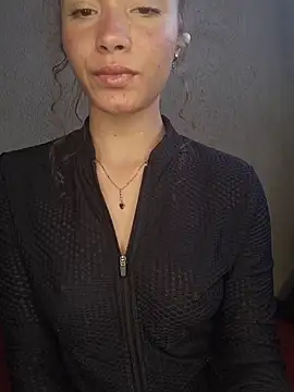 Snapshot of HelenHoltz chatting on November 16, 2:55 pm HelenHoltz online show from November 16, 2:55 pm