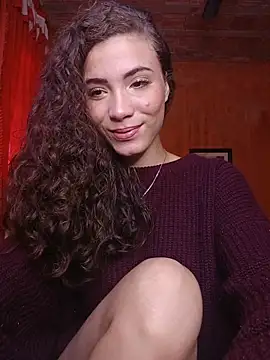 Snapshot of HelenHoltz chatting on June 12, 1:43 pm HelenHoltz online show from June 12, 1:43 pm