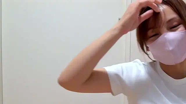 caro-caro online show from May 3, 4:07 am