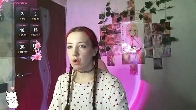 Snapshot of SweetieMollyy chatting on February 26, 2:25 pm SweetieMollyy online show from February 26, 2:25 pm