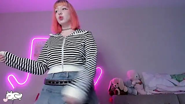 Snapshot of SweetieMollyy chatting on November 10, 9:30 am SweetieMollyy online show from November 10, 9:30 am