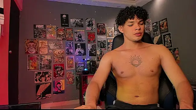 Snapshot of soy_ian_ chatting on December 10, 1:22 am soy ian online show from December 10, 1:22 am