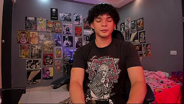Snapshot of soy_ian_ chatting on December 15, 5:34 am soy ian online show from December 15, 5:34 am