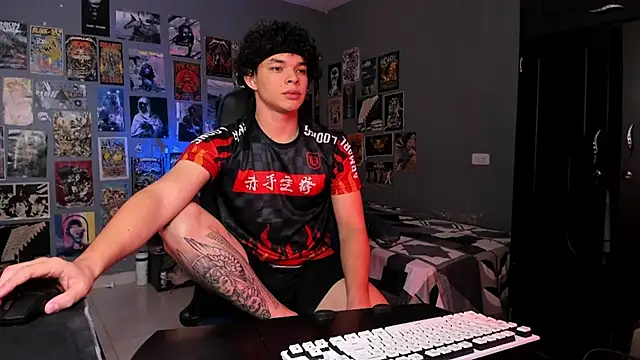Snapshot of soy_ian_ chatting on February 2, 9:45 pm soy ian online show from February 2, 9:45 pm