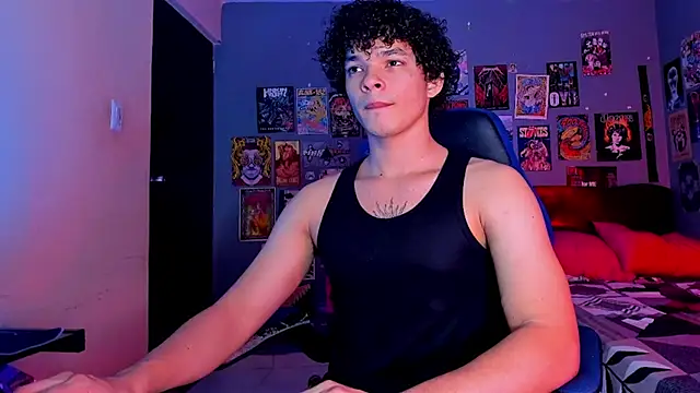 Snapshot of soy_ian_ chatting on February 6, 4:21 am soy ian online show from February 6, 4:21 am