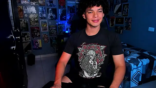 Snapshot of soy_ian_ chatting on March 6, 12:43 am soy ian online show from March 6, 12:43 am