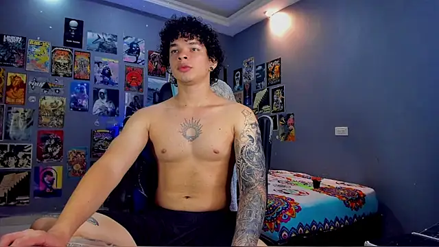 Snapshot of soy_ian_ chatting on September 13, 11:59 pm soy ian online show from September 13, 11:59 pm
