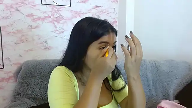 anahi  s online show from November 4, 7:46 pm