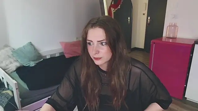 Snapshot of ce_leste__ chatting on October 22, 1:11 pm ce leste online show from October 22, 1:11 pm