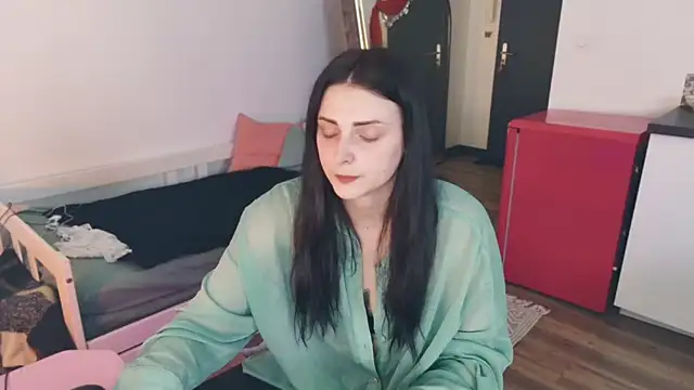 Snapshot of ce_leste__ chatting on November 1, 12:29 pm ce leste online show from November 1, 12:29 pm