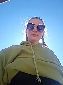 ce leste   online show from March 18, 1:36 pm