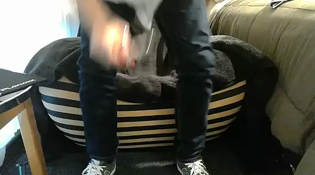 ChunkyMonkey007 online show from December 2, 6:41 am