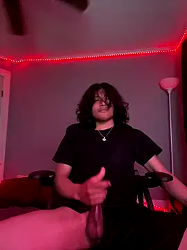 plutomf online show from November 11, 8:25 am