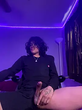 plutomf online show from November 12, 8:52 pm