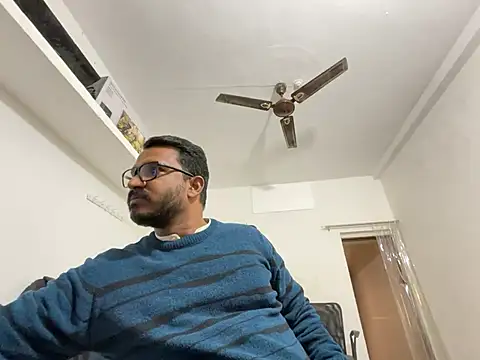 real meet girl finding in online show from December 18, 10:30 am