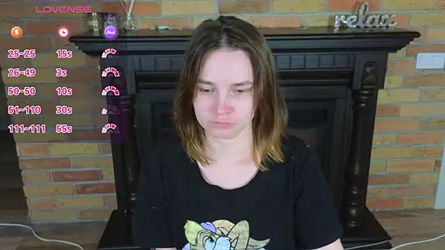 Snapshot of Ellie_Sunset chatting on May 17, 8:16 pm Ellie Sunset online show from May 17, 8:16 pm