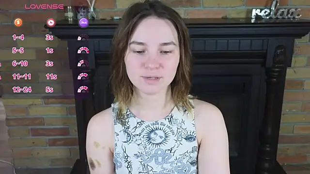 Snapshot of Ellie_Sunset chatting on May 30, 8:22 am Ellie Sunset online show from May 30, 8:22 am