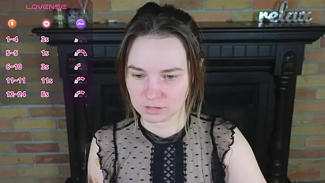 Snapshot of Ellie_Sunset chatting on May 31, 8:10 am Ellie Sunset online show from May 31, 8:10 am
